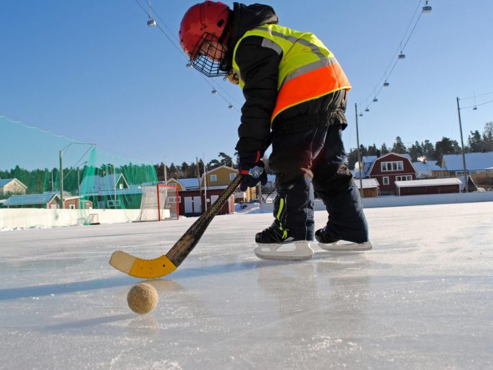 Bandy Basics: Discover the Thrills of Ice Hockey’s Cousin