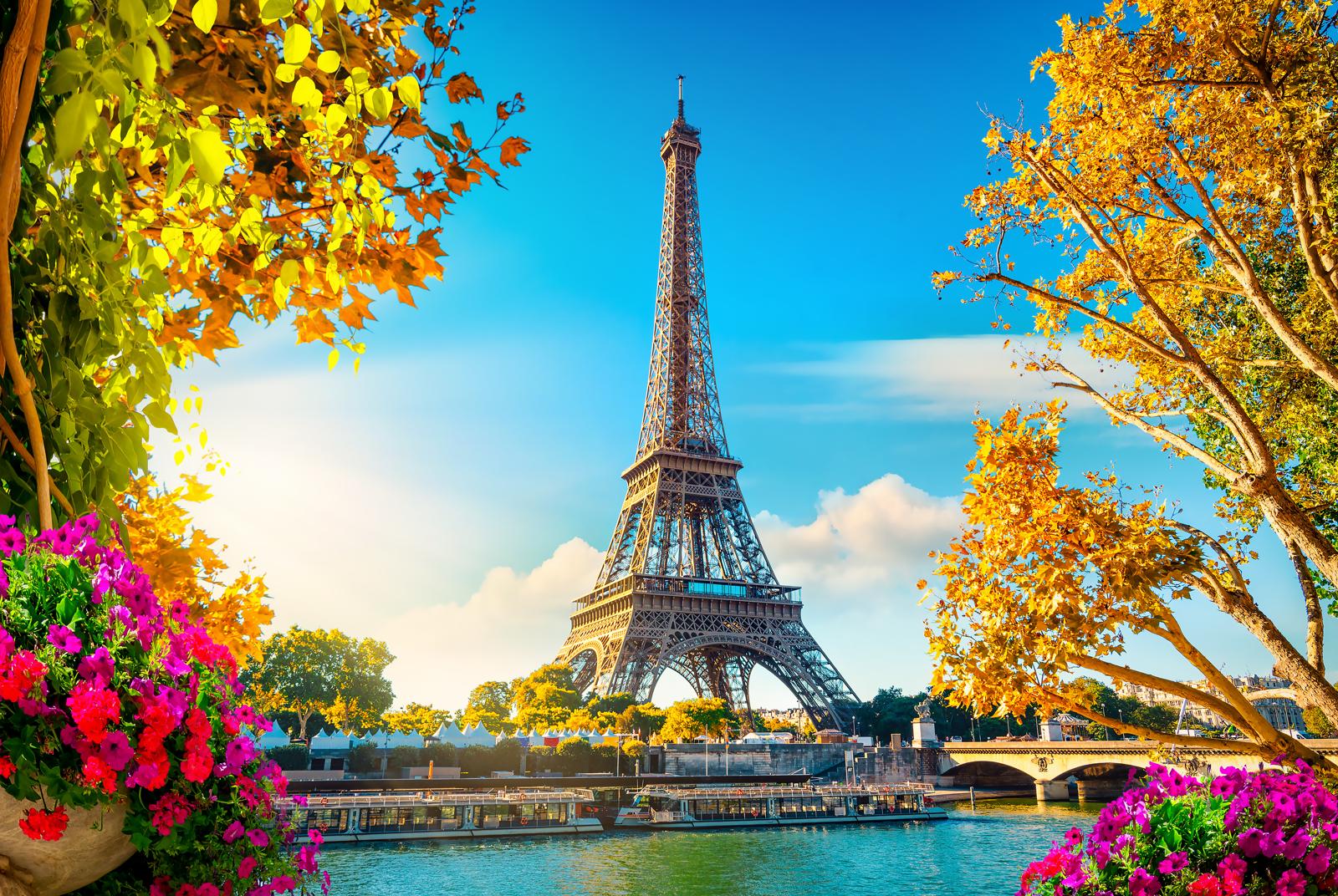 What to See in Paris? Unveiling the City of Light’s Hidden Gems and Must-See Attractions