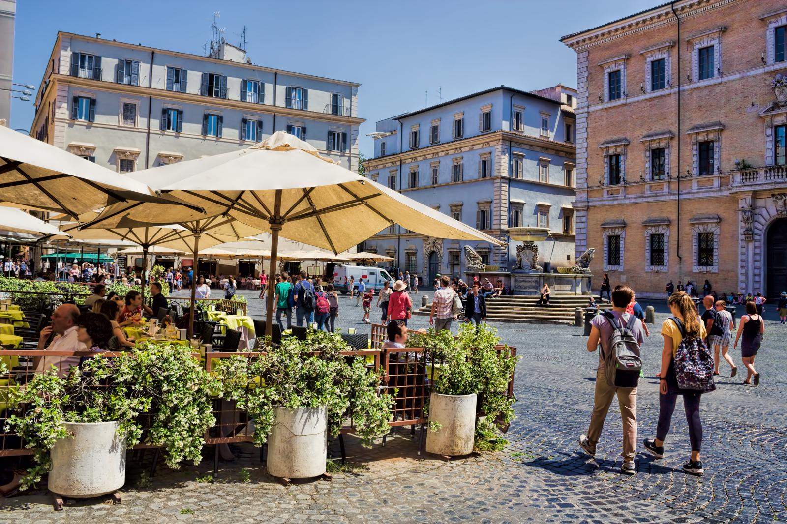 Discovering Trastevere: A Guide to the Hidden Gems and Must-See Attractions in Rome’s Enchanting Neighborhood