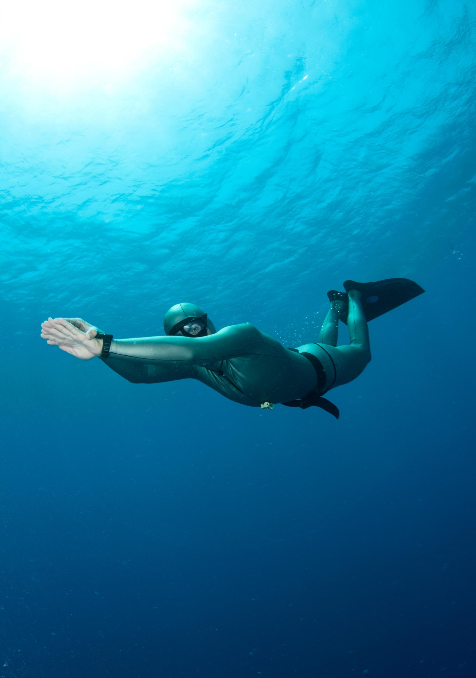 Finswimming Fever: Dive into the Fast-Paced World of Underwater Racing