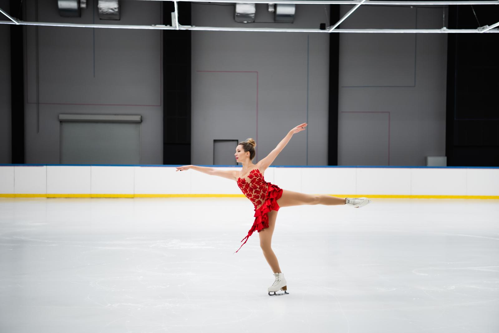Figure Skating Phenoms: Gliding to Glory on Ice